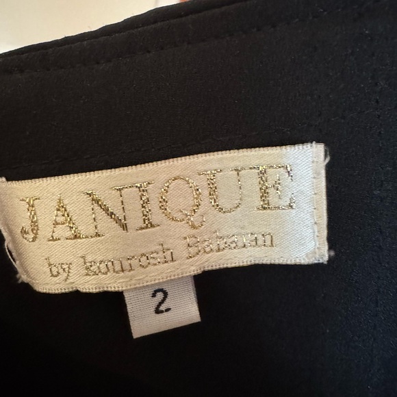 Evening Dress 🖤🌸 - Picture 4 of 4